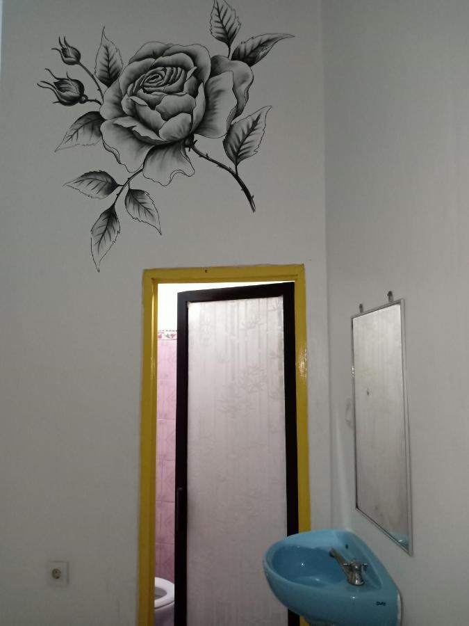 The Mel Homestay Batununggul Buitenkant foto